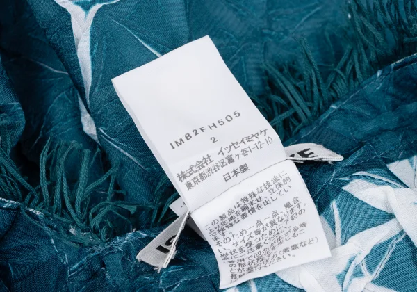 ISSEY MIYAKE Triangle Steam Stretch Pleated Fringe Neck Over Poncho K-163359_012