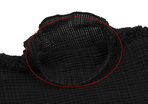 ISSEY MIYAKE Pleated Mock Neck T-shirt K-163371_005