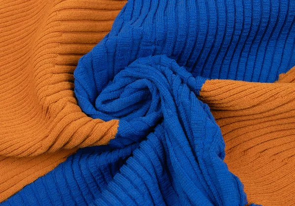 ISSEY MIYAKE Bicolor Wave Ribbed Knit Sweater K-163373_012