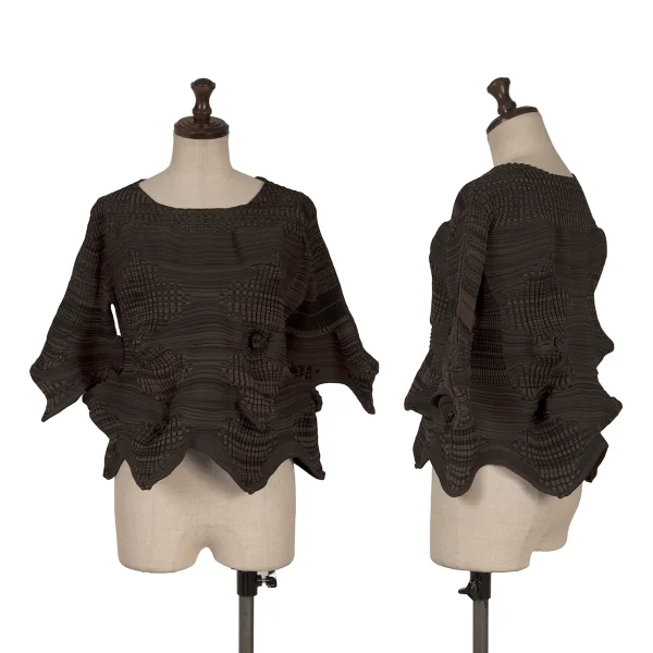 ISSEY MIYAKE Geometric Wave Knit Short Sleeve Sweater Black,Brown 2 K-163374_001