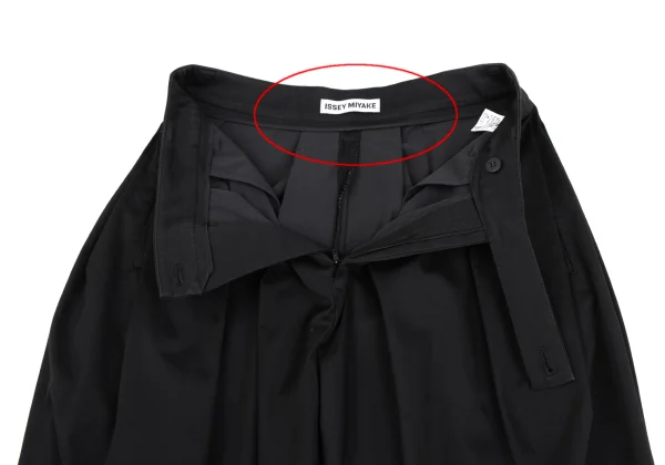 ISSEY MIYAKE Tuck Design Wide Tapered Pants K-163618_007