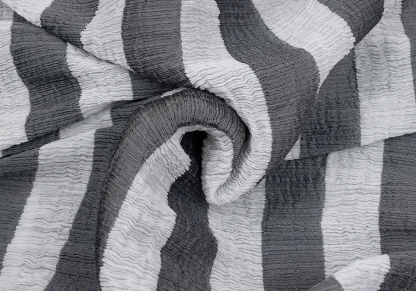 ISSEY MIYAKE me Dyed Striped Pleats Cardigan K-163634_011