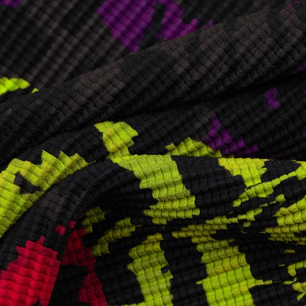 ISSEY MIYAKE me Printed High-neck Pleats T-shirt K-163635_012