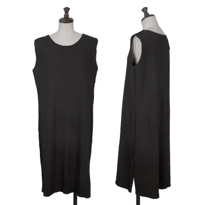 ISSEY MIYAKE me A-POC INSIDE Pleated Sleeveless Dress