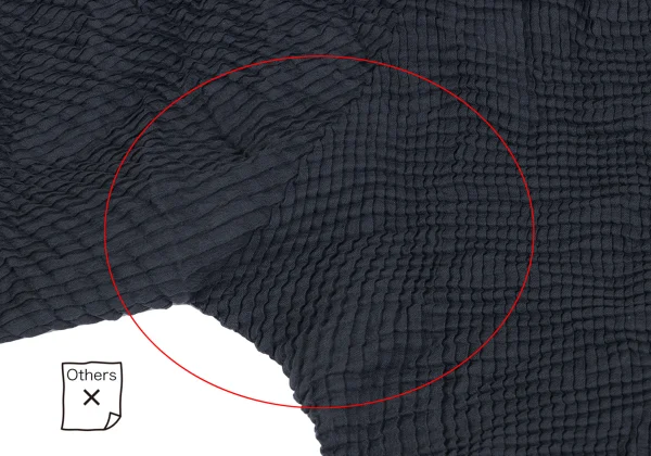 ISSEY MIYAKE Wrinkle Pleats Turtle Neck Top K-163692_004