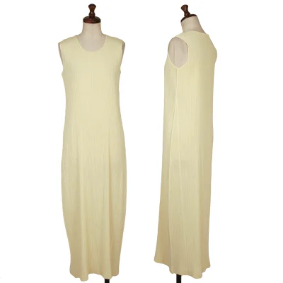 ISSEY MIYAKE FETE Crape Pleats Sleeveless Dress