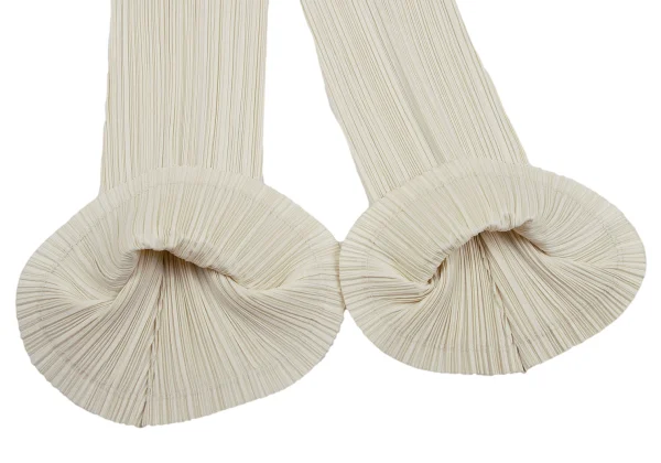 ISSEY MIYAKE FETE Pleated Flare Pants K-163702_005