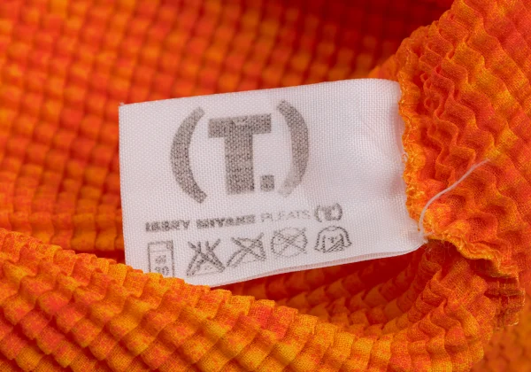 ISSEY MIYAKE PLEATS (T.) Stretch Pleats Printed T Shirt K-163718_013