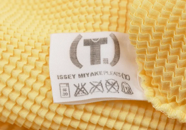 ISSEY MIYAKE PLEATS (T.) Stretch Pleats Turtle Neck T Shirt K-163719_013