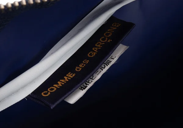 COMME des GARCONS Logo Printed Shoulder Bag K-163914_019