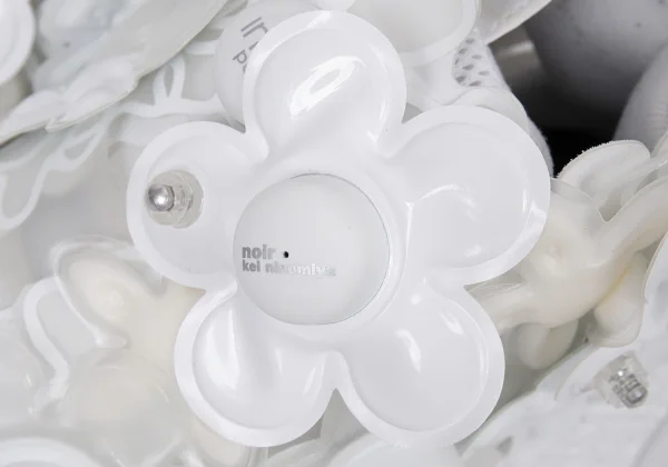 ノアール ケイ ニノミヤ×リーボックnoir kei ninomiya×Reebok INSTAPUMP FURY Kumo フラワー装飾スニーカー 白23.5 K-164025_008