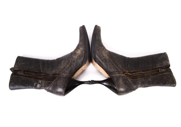 MIU MIU Crack Leather Double Zip Pin Heel Boots K-164129_010