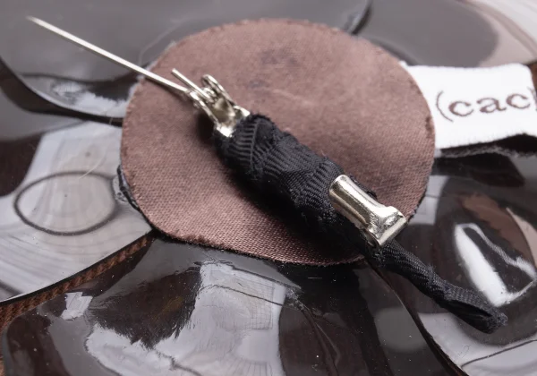 cacharel Lame Floral Broach K-164132_004