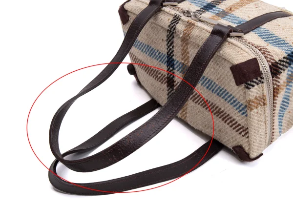 Aquascutum Checker Square Hand Bag K-164761_012