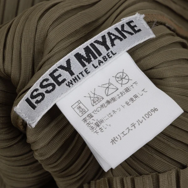 ISSEY MIYAKE WHITE LABEL Pleated Switching Sleeveless Top K-164807_014