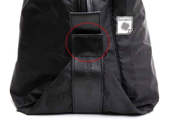 ISSEY MIYAKE Leather Switching Hand Bag K-164816_010