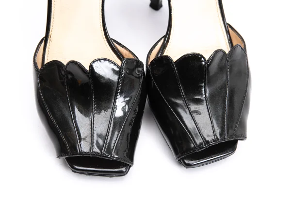 PRADA Tulip Gather Enamel Heel Sandal K-164895_006