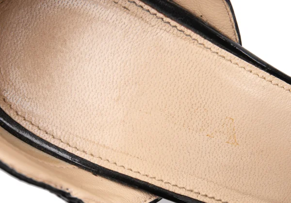 PRADA Tulip Gather Enamel Heel Sandal K-164895_015