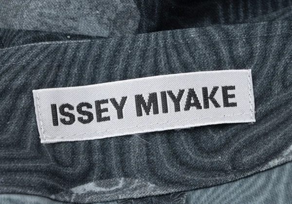 ISSEY MIYAKE Printed Button Hem Tapered Pants K-164936_013