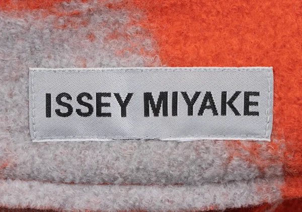 ISSEY MIYAKE Patterned High Neck Coat K-164941_016