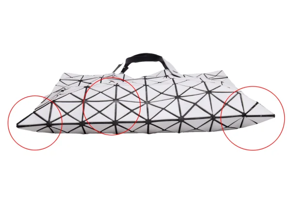 BAO BAO ISSEY MIYAKE 8x8 Lucent Bag K-164942_008