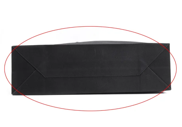 ISSEY MIYAKE Logo Printed Tote Bag K-165006_007