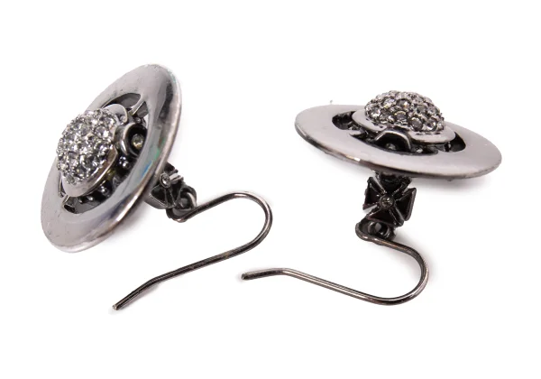 ヴィヴィアンウエストウッドVivienne Westwood オーブピアス 黒 (K-165038)