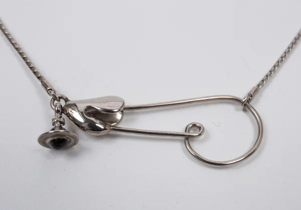 ヴィヴィアンウエストウッドVivienne Westwood セーフティピンモチーフネックレス シルバー K-165040_003