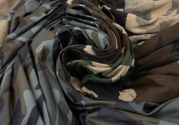 COMME des GARCONS Remake Gather Camouflage Skirt K-165059_014