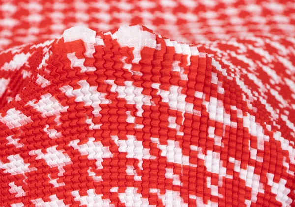 ISSEY MIYAKE PLEATS (T) Stretch Pleated Houndstooth T-shirt K-165126_012