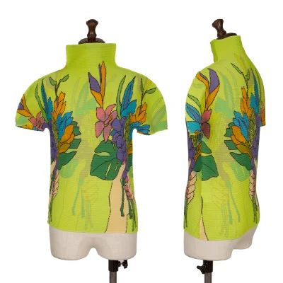 ISSEY MIYAKE me Colorful Floral Stretch Pleated T Shirt