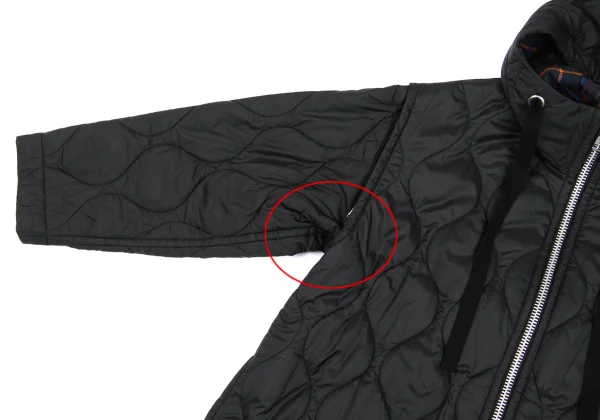 tricot COMME des GARCONS Detachable Sleeve Quilted Hoodie Coat K-165493_008