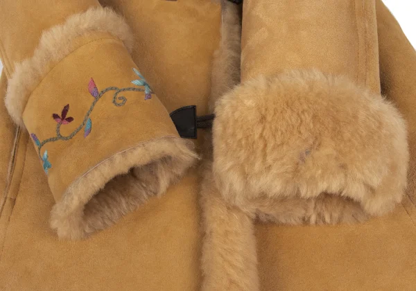 VIVIENNETAM Floral Embroidery Toggle Button Mouton Coat K-165502_007