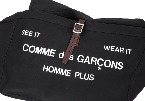 COMME des GARCONS HOMME PLUS Message Print Canvas Flap Shoulder Bag K-165613_006