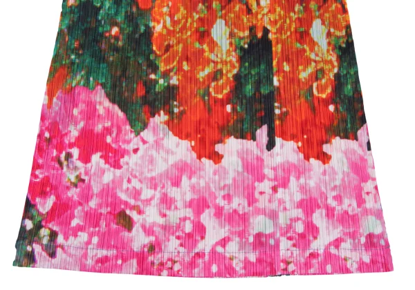 PLEATS PLEASE Colorful Graphic Print Short Cardigan & Skirt K-165669_016