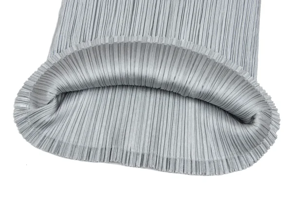 PLEATS PLEASE Shiny High-neck 3/4 Sleeve Top K-165839_007