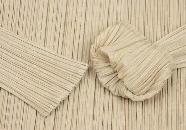 PLEATS PLEASE Buttonless Cardigan K-165897_006