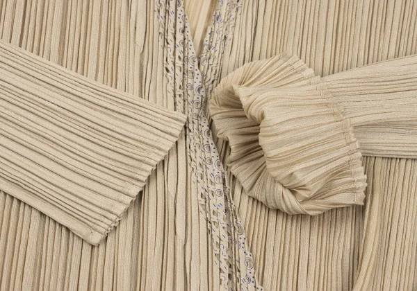 PLEATS PLEASE Cutting Cache-coeur Cardigan K-165906_007