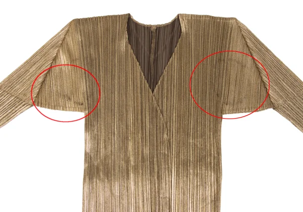 PLEATS PLEASE Foil Print Buttonless Cadigan K-165907_003