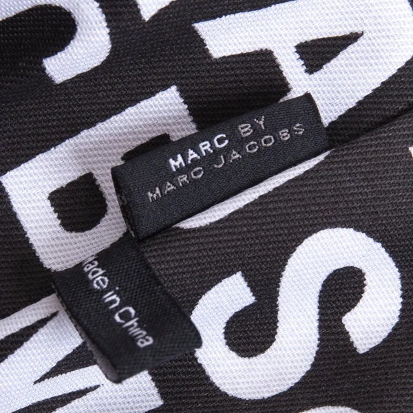 MARC by MARC JACOBS Rip Printed Quilting Tote Bag K-165956_013