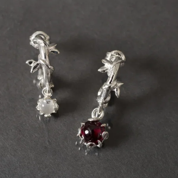 UZUOU Silver925 Ivy design Hoop of Asymmetry stone Earrings Silver  K-166190_001