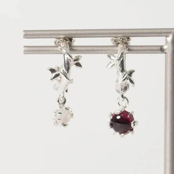 UZUOU Silver925 Ivy design Hoop of Asymmetry stone Earrings K-166190_009