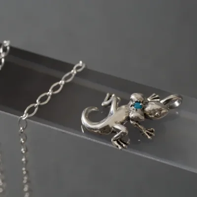 UZUOU Silver925 Turquoise Stone Lizard Motif Necklace
