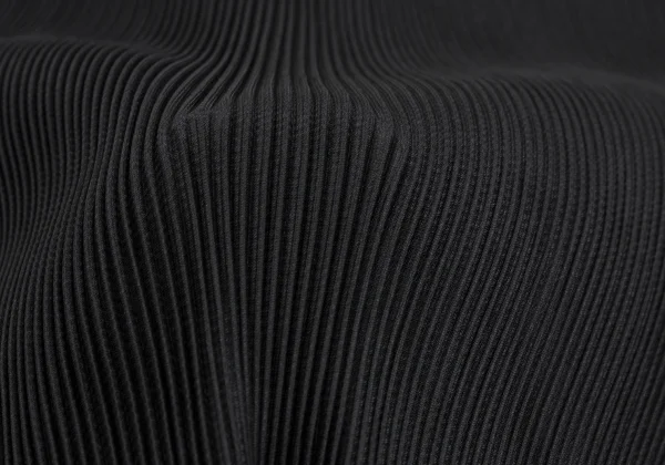 PLEATS PLEASE Hem Cutting Crepe Pleated Tank Top K-166483_011