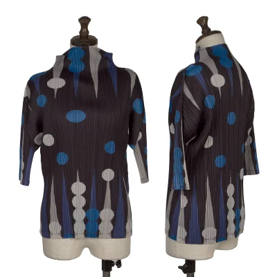 PLEATS PLEASE Geometric Printed T Shirt