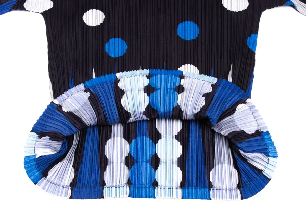 PLEATS PLEASE Geometric Printed T Shirt K-166501_009