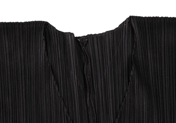 PLEATS PLEASE Pleated Buttonless Cardigan K-166509_004