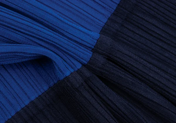 PLEATS PLEASE Pleated Bicolor Long Sleeve T-shirt K-166573_015