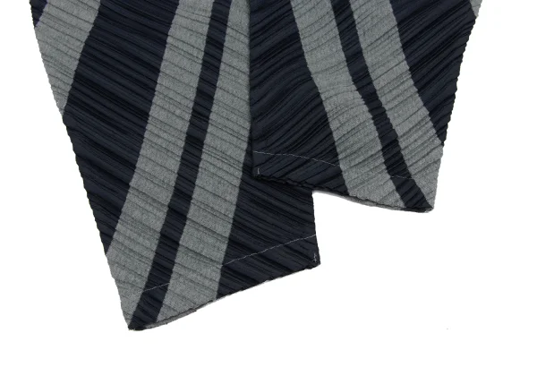 PLEATS PLEASE Poly Cotton Striped Tapered Pants K-166581_007