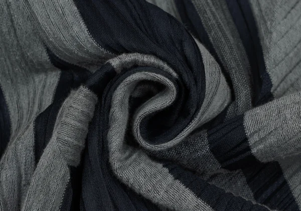 PLEATS PLEASE Poly Cotton Striped Tapered Pants K-166581_011